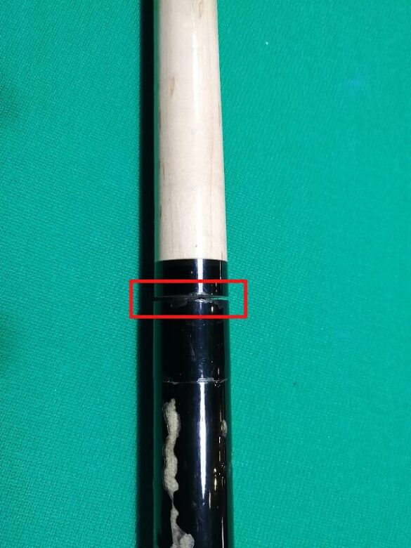 ジョイントが緩んでいるキューの画像